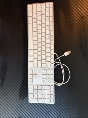 Apple Wired White USB-A Keyboard